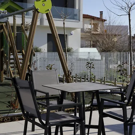 Artion Alfa Luxury Apartment *